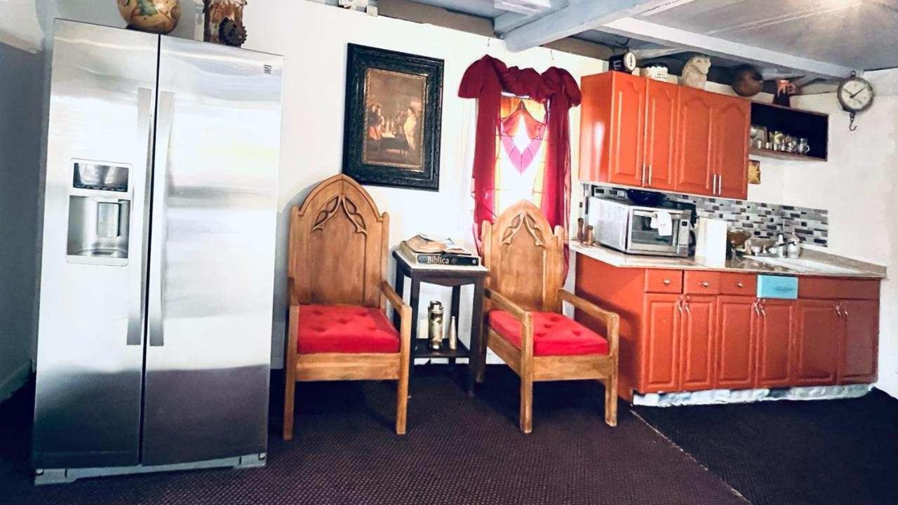 バン・ホーン A Taste Of West Texas The Old Rock Shopヴィラ エクステリア 写真