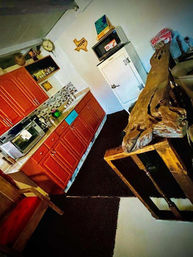 バン・ホーン A Taste Of West Texas The Old Rock Shopヴィラ エクステリア 写真